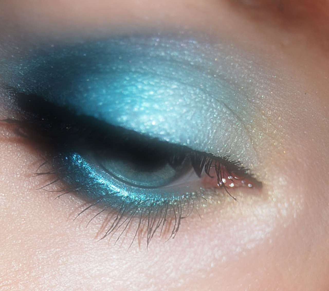 BRIGHT EYES